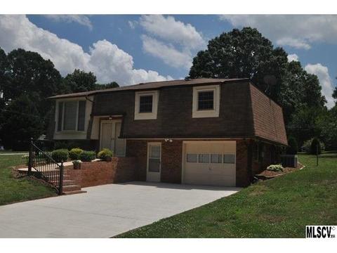 2593 Cedar Valley Dr, Conover, NC 28613 photo 2