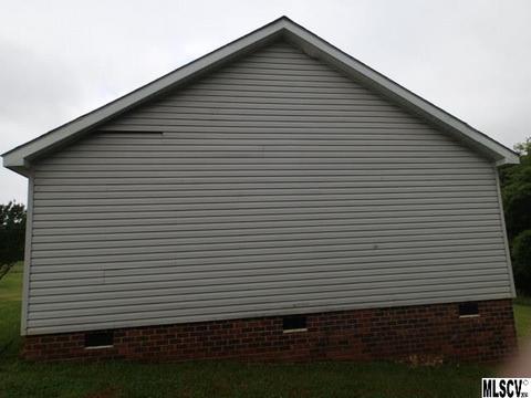 975 Lambert Dr, Hiddenite, NC 28636 photo 8