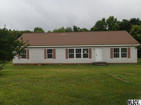 975 Lambert Dr, Hiddenite, NC 28636 photo 1