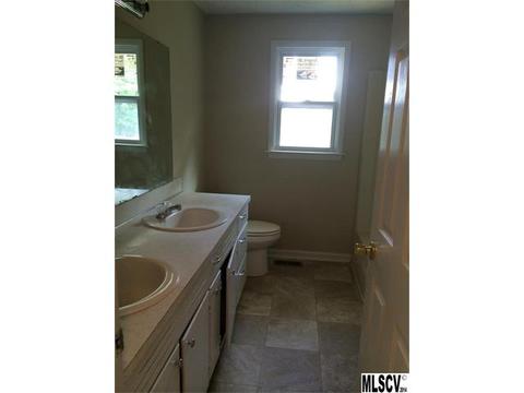 1123 Pecan St, Conover, NC 28613 photo 11