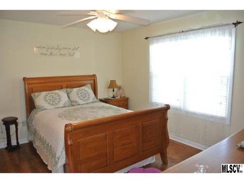 5097 Silver Tree Trl, Conover, NC 28613 photo 4