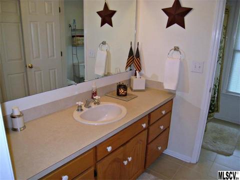 3271 Pine Leaf Dr, Maiden, NC 28650 photo 7