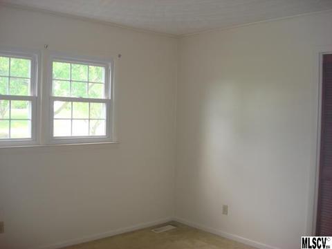 4397 E Maiden Rd, Maiden, NC 28650 photo 4