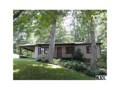 1408 8th Ave, Conover, NC 28613 photo 1