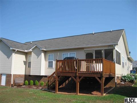 1995 Sugar Maple Ln, Conover, NC 28613 photo 2