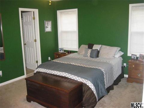 1995 Sugar Maple Ln, Conover, NC 28613 photo 5