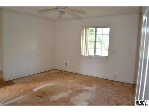 1585 Floyd Baker Dr, Conover, NC 28613 photo 8