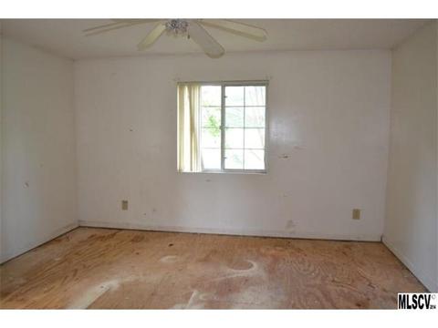 1585 Floyd Baker Dr, Conover, NC 28613 photo 3