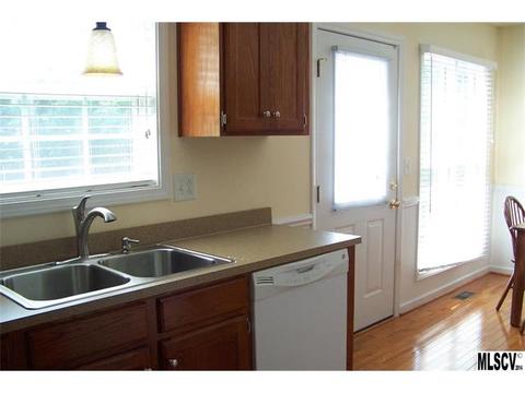 1007 Atherstone St, Conover, NC 28613 photo 5