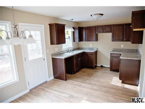 1015 Atherstone St, Conover, NC 28613 photo 5