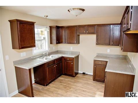 1015 Atherstone St, Conover, NC 28613 photo 3