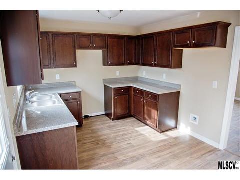 1015 Atherstone St, Conover, NC 28613 photo 6