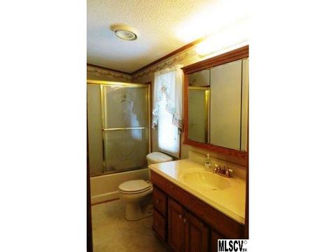 2347 Ryan Dr, Conover, NC 28613 photo 6