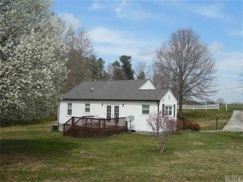 5777 Birch St, Conover, NC 28613 photo 15