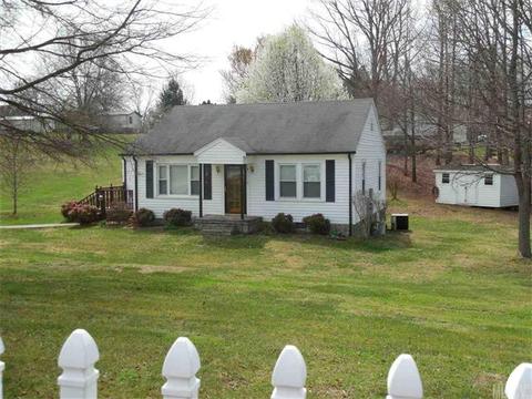 5777 Birch St, Conover, NC 28613 photo 1