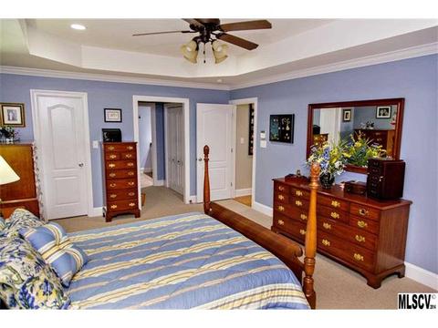 4102 Pinecrest Dr, Hickory, NC 28601 photo 4