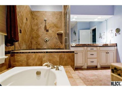 4102 Pinecrest Dr, Hickory, NC 28601 photo 6