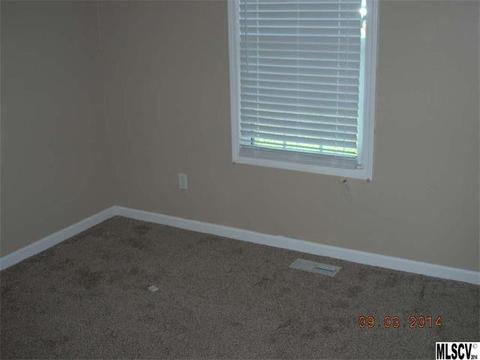 4072 Robins Ln, Conover, NC 28613 photo 5
