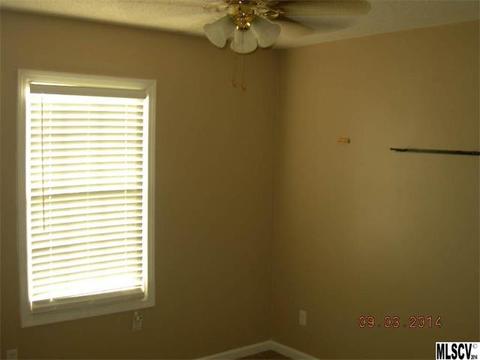 4072 Robins Ln, Conover, NC 28613 photo 4