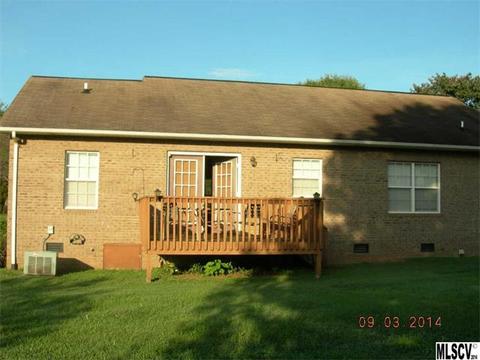 4072 Robins Ln, Conover, NC 28613 photo 15