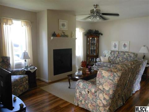5256 Wolfe Rd, Hickory, NC 28601 photo 2
