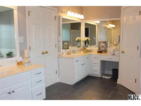 2646 Nicklaus Ct, Conover, NC 28613 photo 8