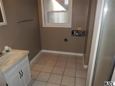 1166 Double Circle Dr, Conover, NC 28613 photo 4