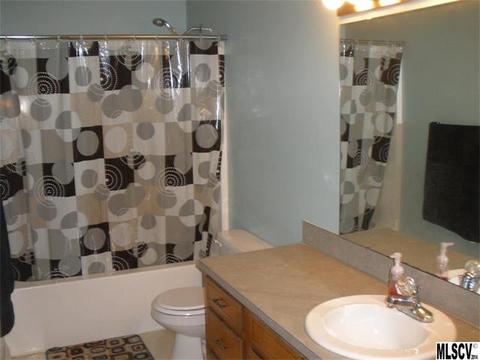 820 Gemcrest Dr, Conover, NC 28613 photo 5