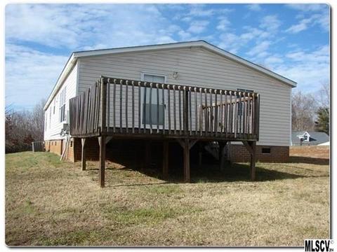 8792 Hunter Ct, Hickory, NC 28601 photo 9