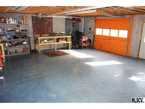 1093 Hefner Dr, Conover, NC 28613 photo 11