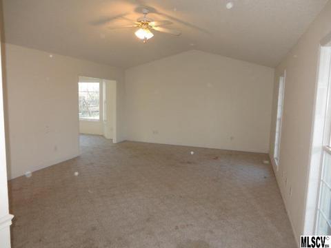 6231 Mountainside Dr, Hickory, NC 28601 photo 2