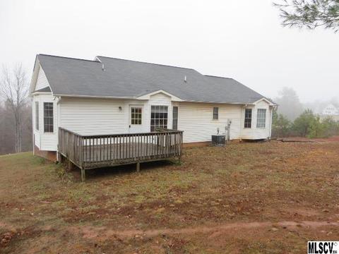 6231 Mountainside Dr, Hickory, NC 28601 photo 5