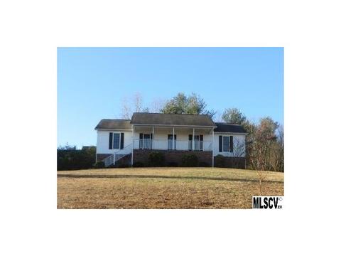 6231 Mountainside Dr, Hickory, NC 28601 photo 1