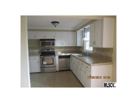 1821 Noah Path, Conover, NC 28613 photo 5