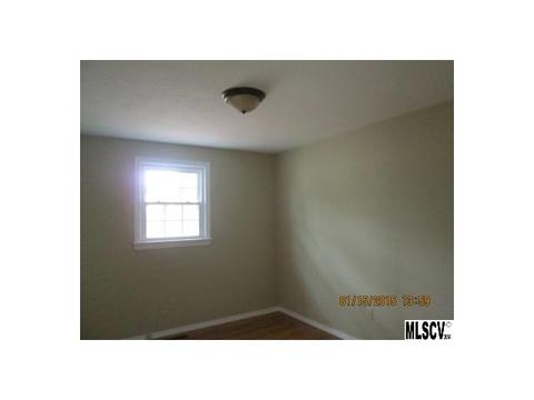 1821 Noah Path, Conover, NC 28613 photo 8