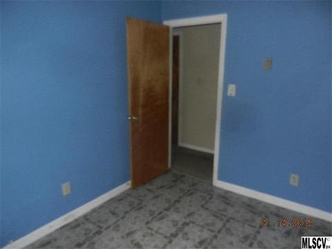 5575 Hillside Ct, Hickory, NC 28602 photo 7