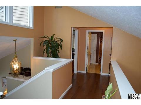 3825 Pinecrest Dr, Hickory, NC 28601 photo 8