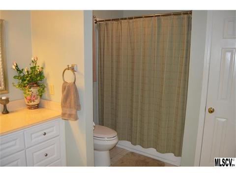 3825 Pinecrest Dr, Hickory, NC 28601 photo 6