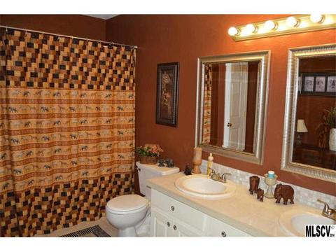 3825 Pinecrest Dr, Hickory, NC 28601 photo 11