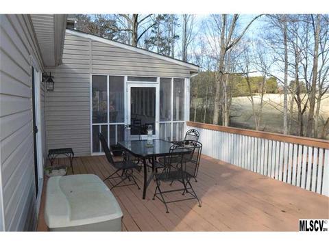 3825 Pinecrest Dr, Hickory, NC 28601 photo 4