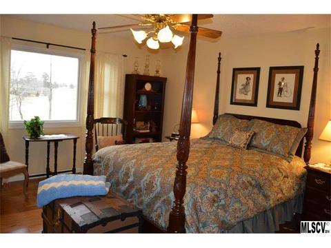 3825 Pinecrest Dr, Hickory, NC 28601 photo 9
