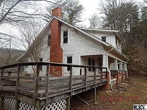 448 Singing Waters Ln, Purlear, NC 28665 photo 1