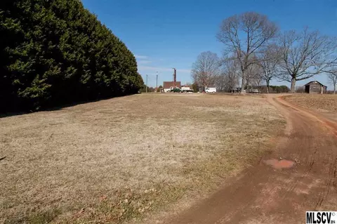 1193 Superior St, Conover, NC 28613 photo 3