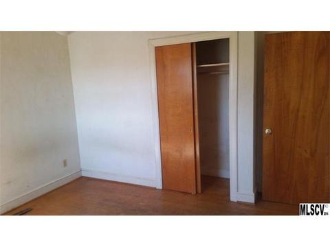 814 E Boyd St, Maiden, NC 28650 photo 5