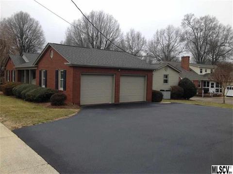 109 E Boyd St, Maiden, NC 28650 photo 2