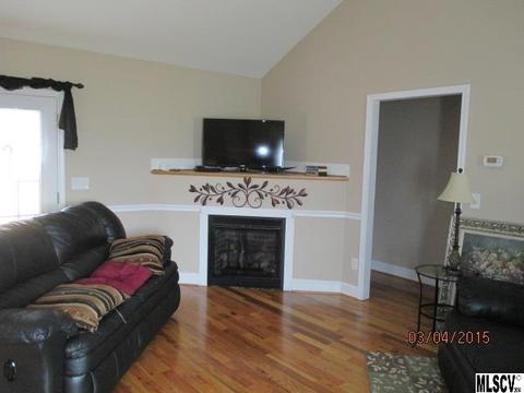 505 E Pine St, Maiden, NC 28650 photo 5