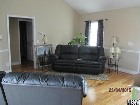 505 E Pine St, Maiden, NC 28650 photo 4