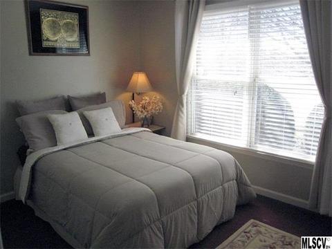 1017 Davids St, Conover, NC 28613 photo 3