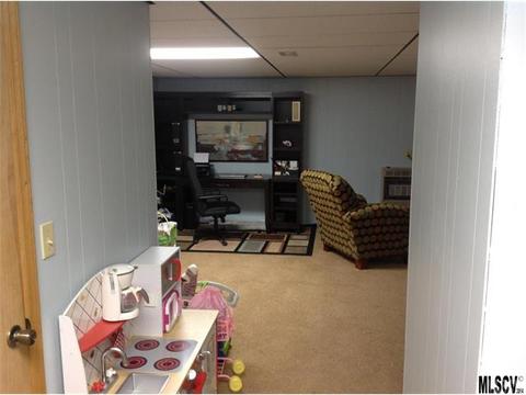 658 Chestnut St, Hudson, NC 28638 photo 5