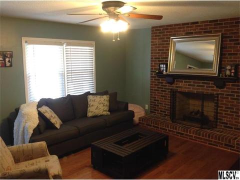 658 Chestnut St, Hudson, NC 28638 photo 2